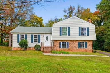 Main picture of 810 Applegate Ct