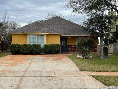 Main picture of 9610 Wikieup St