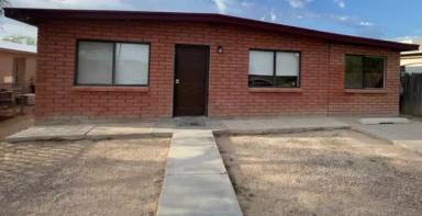 Main picture of 422 W 23rd St