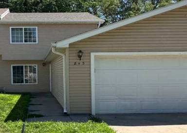 Main picture of 845 Hanneman Dr