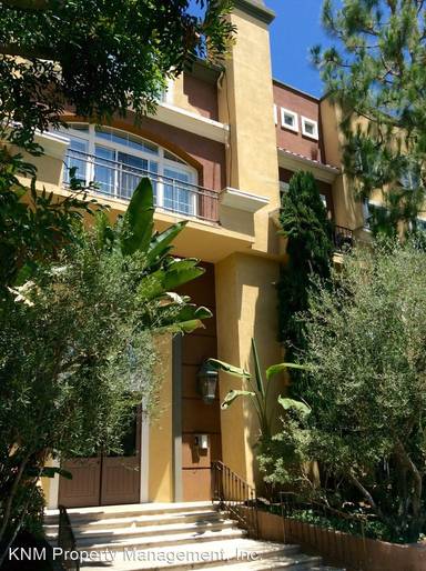 Main picture of 7111 La Tijera Blvd