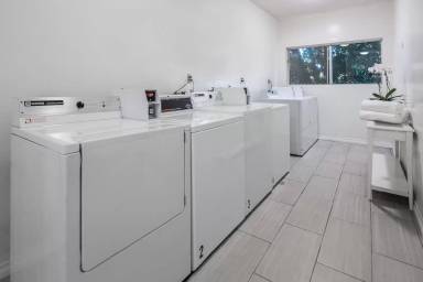 Main picture of 937 3rd St