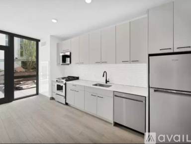 Main picture of 4645 N Elston Ave