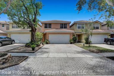 Main picture of 9316 NW 55th St