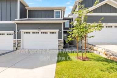 Main picture of 5047 N Marble Fox Way