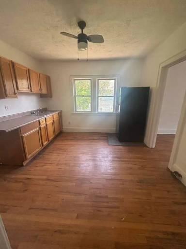 Main picture of 11713 Griffing Ave