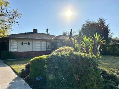 Main picture of 12436 Cumpston St