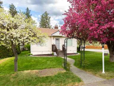 Main picture of 2604 W Kiernan Ave