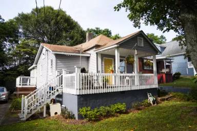 Main picture of 75 Meldon Ave SE