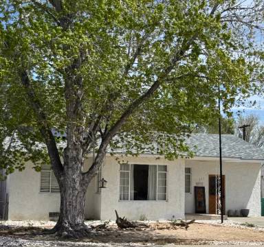 Main picture of 708 N Monterey Ave