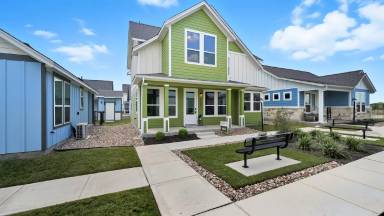 Main picture of 2133 Hofstaat