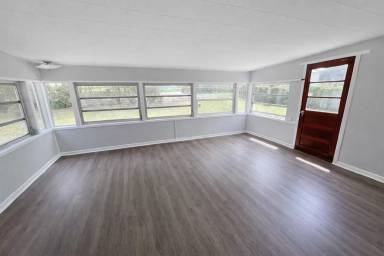 Main picture of 14402 15th St