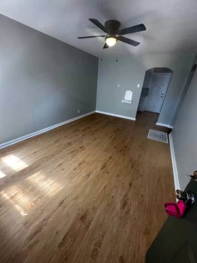 Main picture of 433 N Indiana Ave