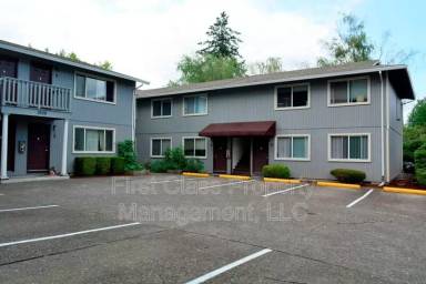 Main picture of 3309 SE 13th Ave