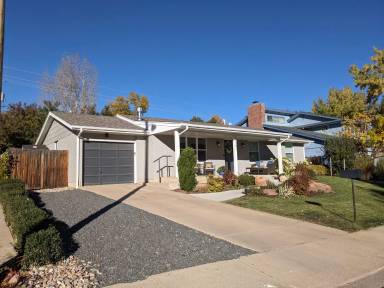 Main picture of 3131 Endicott Dr