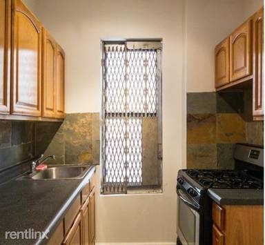 Main picture of 305 Ocean Ave