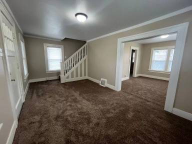 Main picture of 2911 Smith St