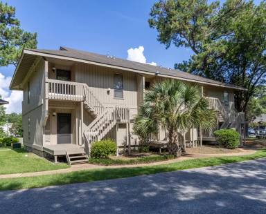 Main picture of 1061 Seacliff Dr N