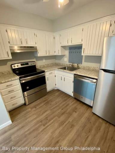 Main picture of 400 Winding Way