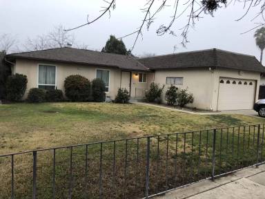 Main picture of 4411 N Winery Ave