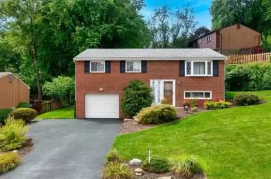 Main picture of 48 Arlor Dr