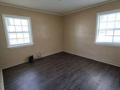 Main picture of 875 N Dunlap St