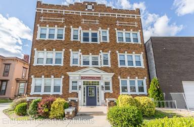 Main picture of 1138 E Walnut St