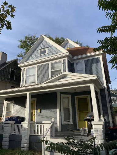 Main picture of 815 Fairmount St SE