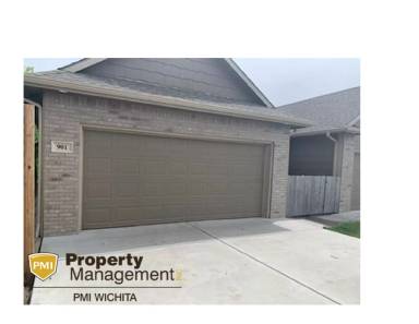Main picture of 901 W Onewood Pl