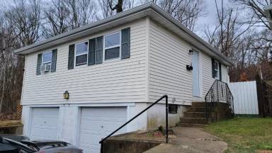 Main picture of 15 Virginia Ave