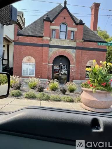 Main picture of 349 W McMillan St