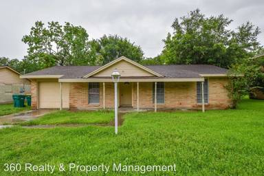 Main picture of 3128 Virginia St