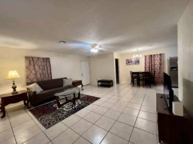 Main picture of 200 Azalea Dr