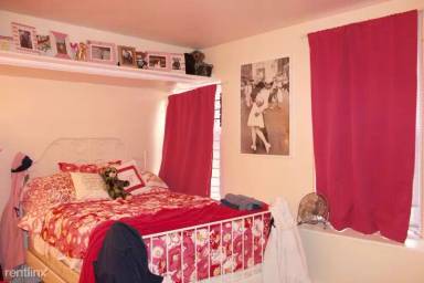 Main picture of 447 Park Dr