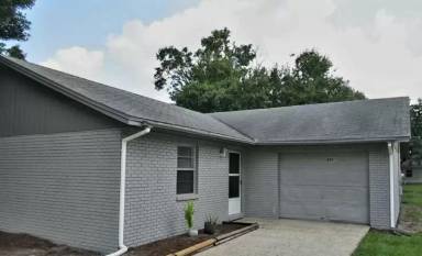 Main picture of 2851 Delrose Dr N