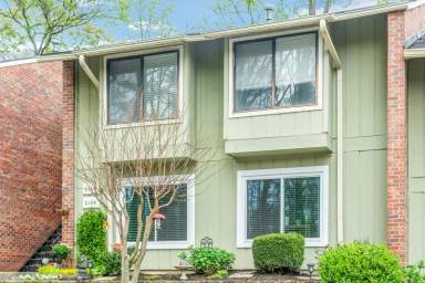 Main picture of 2106 Palmyra Dr SE