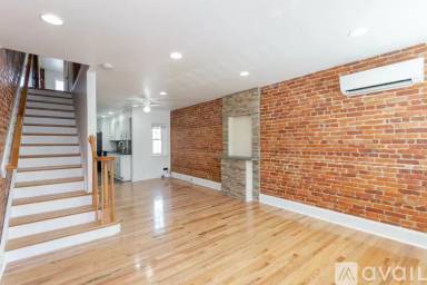 Main picture of 405 W Gay St
