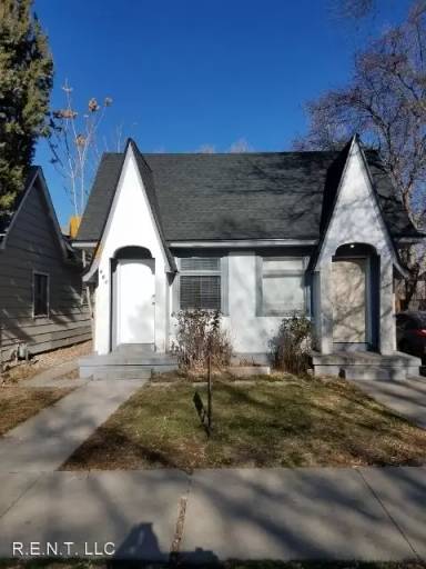 Main picture of 661 E Downington Ave