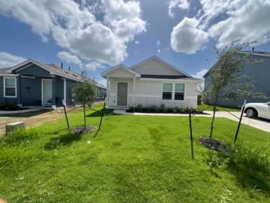Main picture of 2215 Cyclone Dr