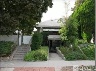Main picture of 718 S Elizabeth St