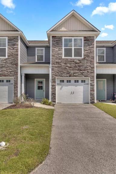 Main picture of 347 S Stingray Ln