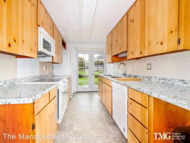 Main picture of 1413 NE 136th St