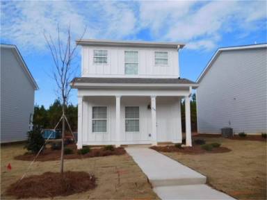 Main picture of 325 Lorien Way