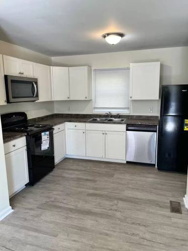 Main picture of 1 Fisher Pl