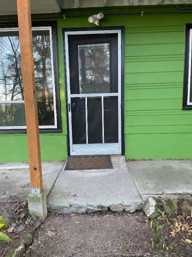 Main picture of 11289 SW Capitol Hwy