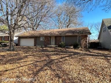 Main picture of 2148 S Wellington Ave