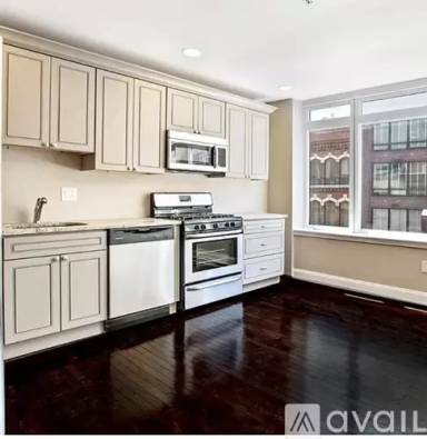 Main picture of 715 Sansom St