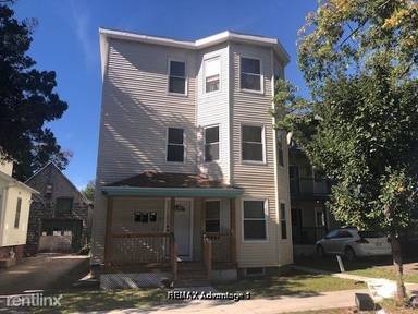 Main picture of 32 Birch St