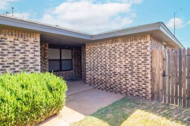 Main picture of 5 Wagnon Dr