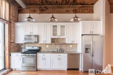 Main picture of 1801 S Michigan Ave